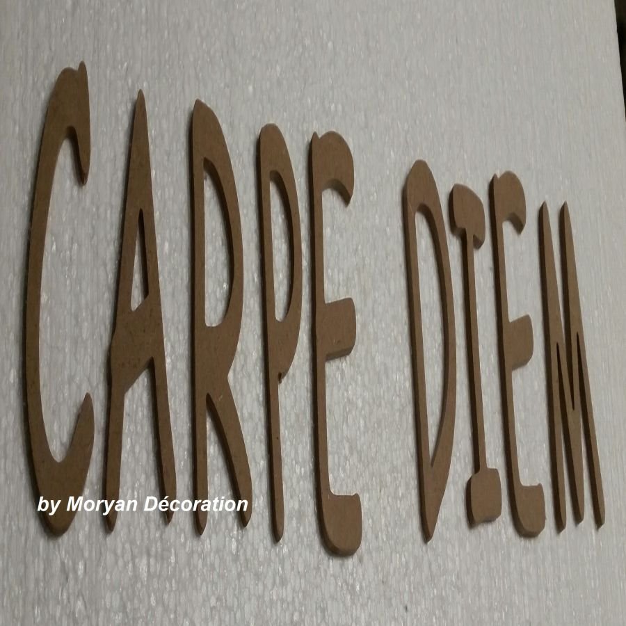 Dekorativ trebokstav CARPE DIEM
